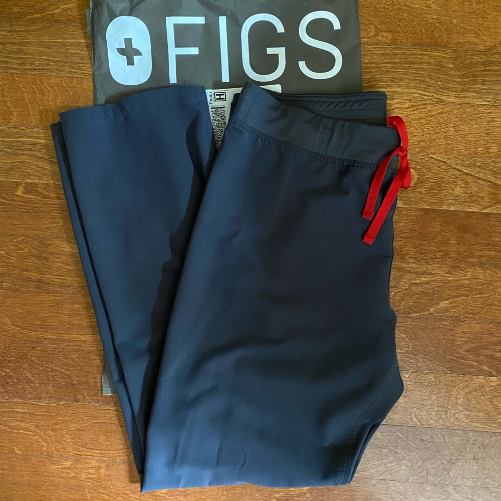 FIGS Charcoal Livingston L/T
